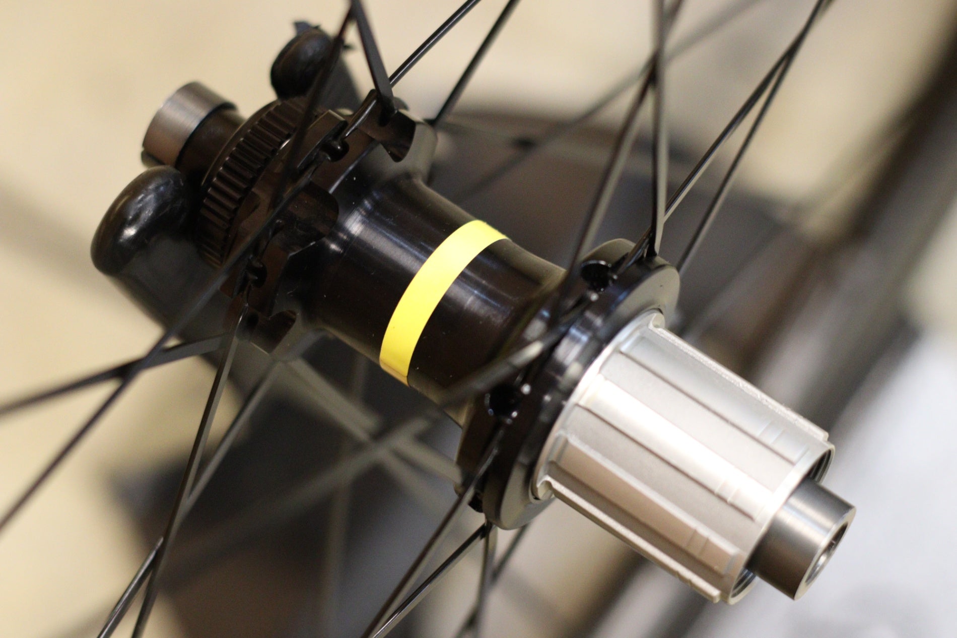マヴィック MAVIC キシリウム プロカーボン KSYRIUM PRO CARBON UST