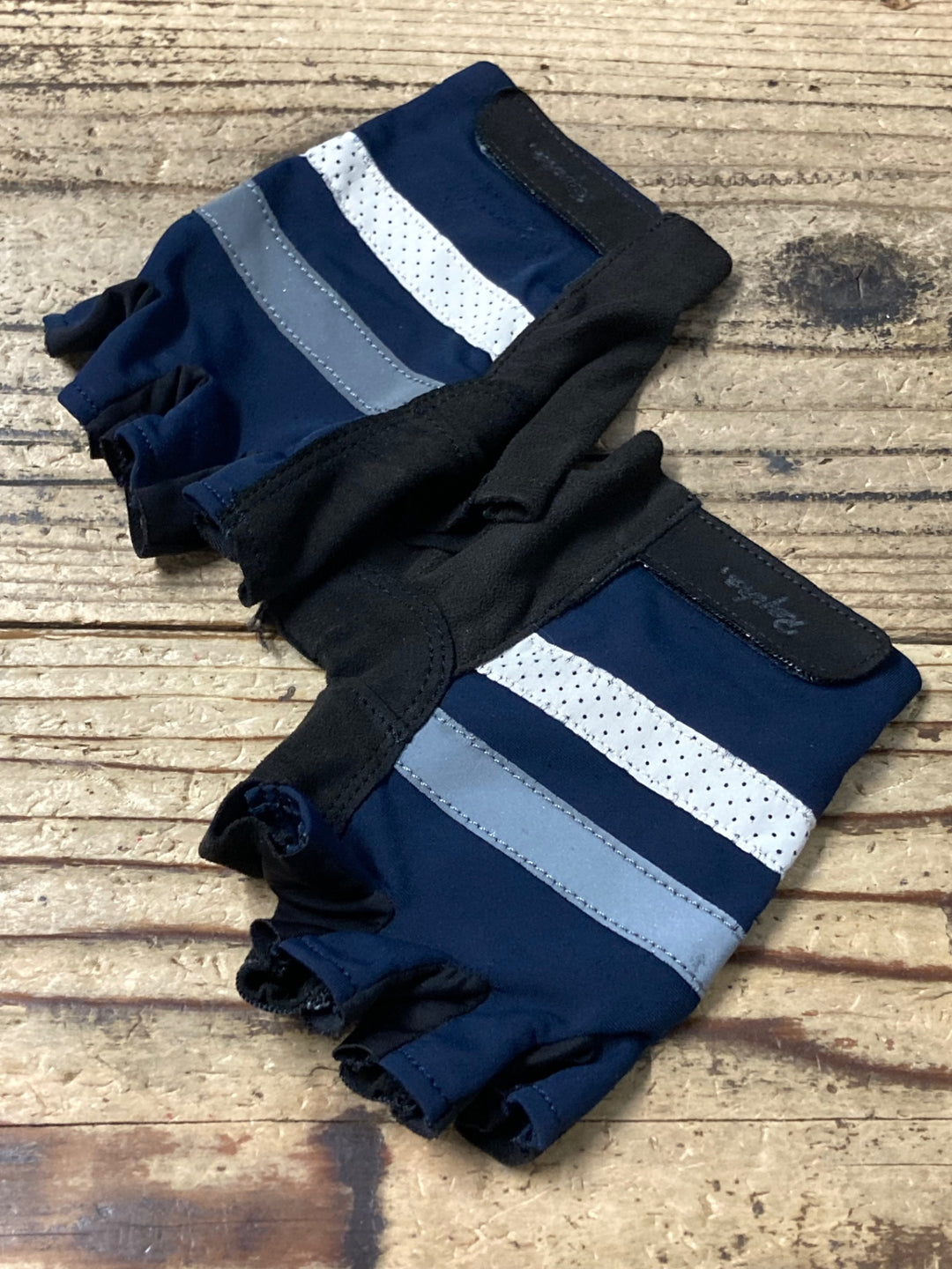 KN408 ラファ Rapha 指切 グローブ 紺 黒 ※サイズ不明