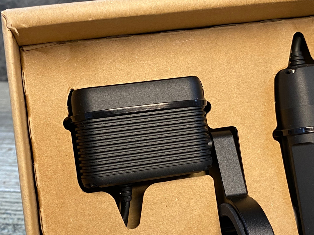 KR770 ノグ knog BLINDER X フロントライト 2300ルーメン 10000mAh バッテリー 動作未確認
