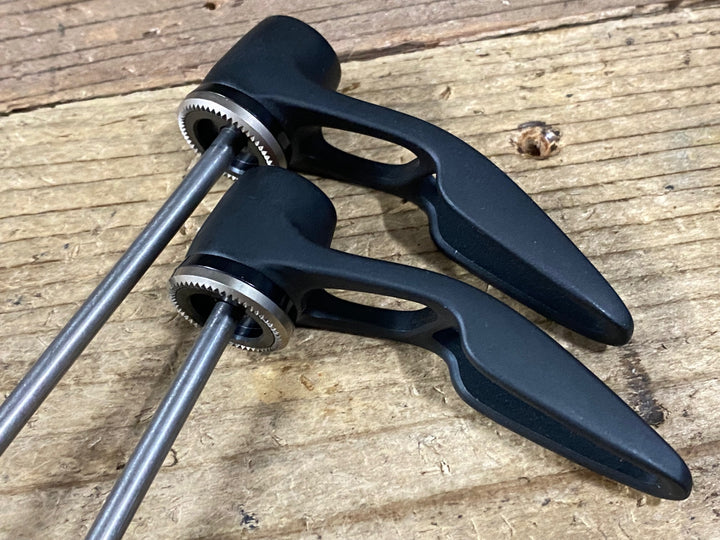 KC737 DT SWISS RWS スキュワー クイックリリース 100mm/130mm ロード用 チタンシャフト 前後セット