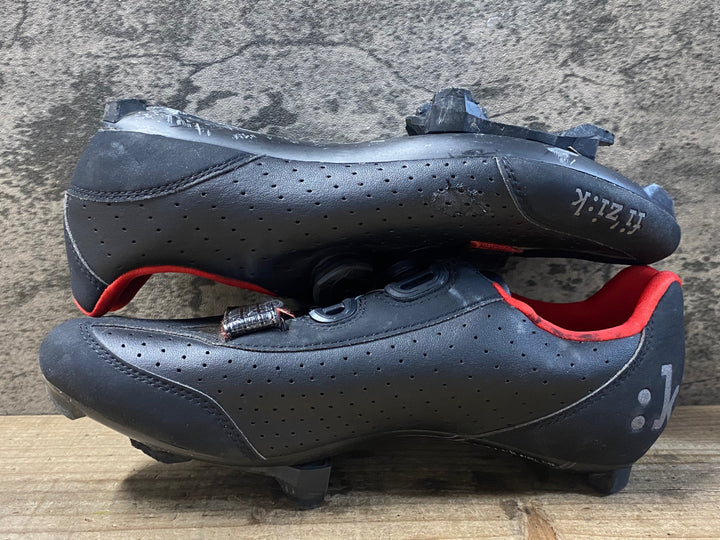 KB931 フィジーク Fizik R3 ROAD SHOES ビンディングシューズ 黒 3穴 EU41.5 ※タバコ臭
