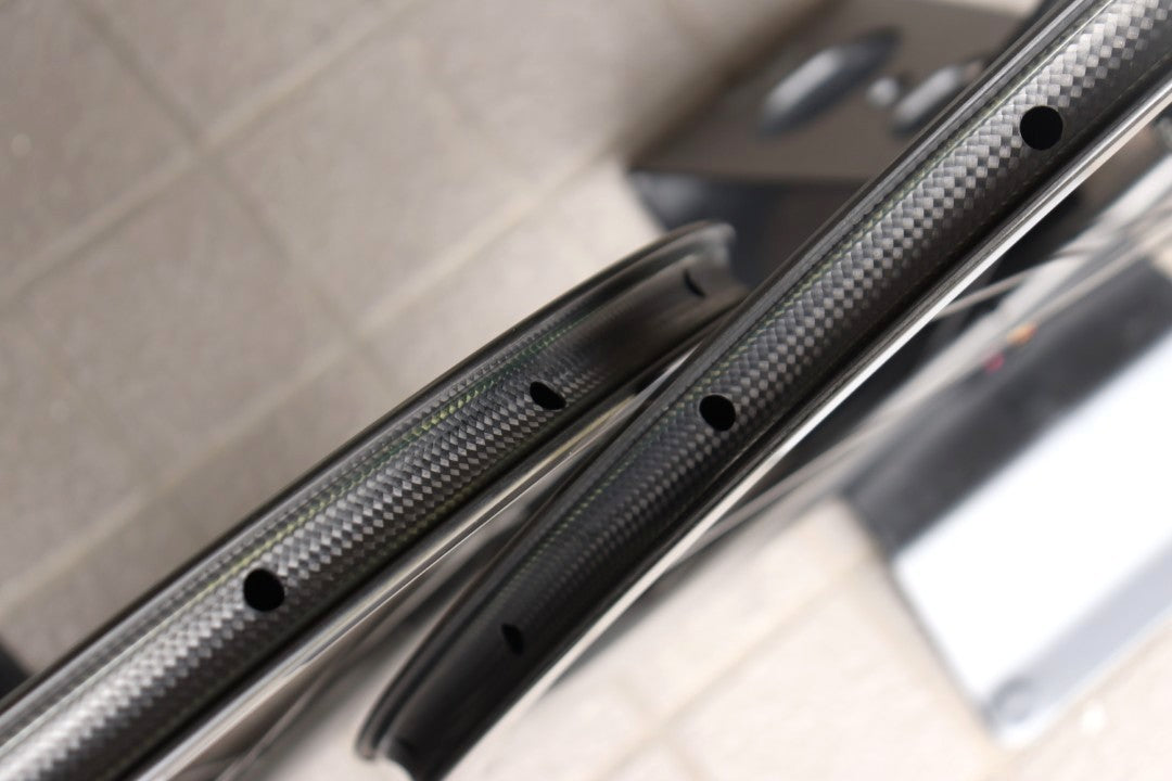 エイリアン 8LIEN L5 DISC WHEELS カーボン クリンチャー チューブレスレディ ホイールセット スラム XDR 11S/12S 【横浜店】