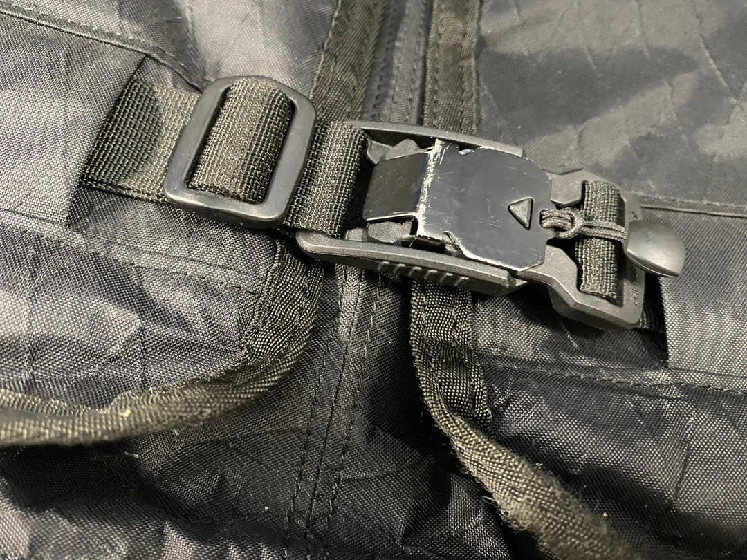 KJ509 ミッションワークショップ MISSION WORKSHOP Rhake LAPTOP BACKPACK リュックサック バックパック 黒 ※インク汚れ