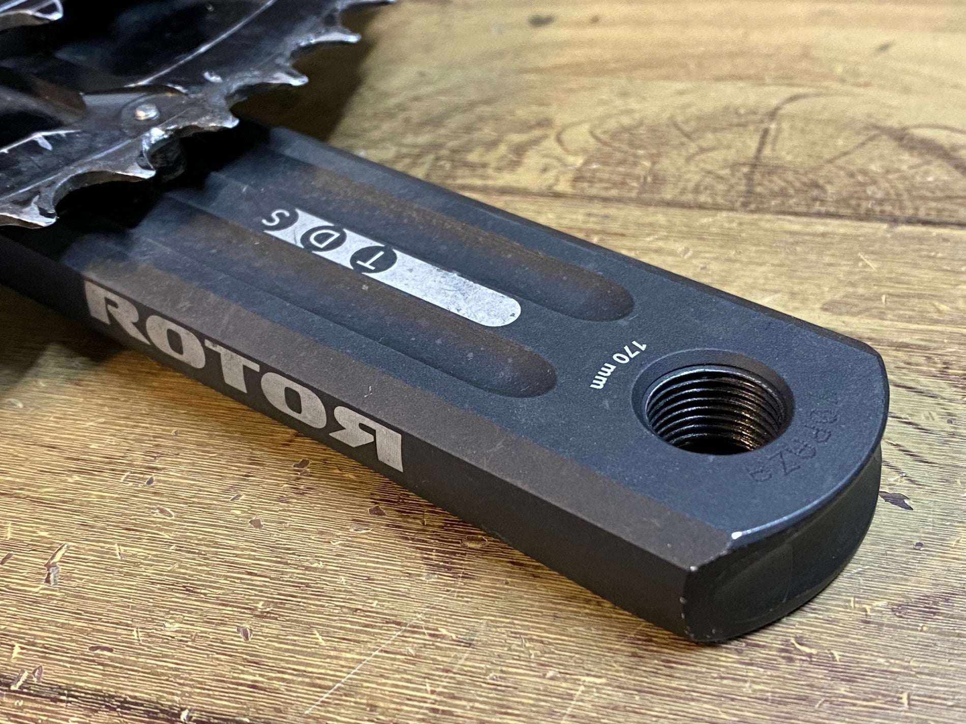 JN569 ローター ROTOR 3D クランクセット 24mmシャフト 170mm QRINGS