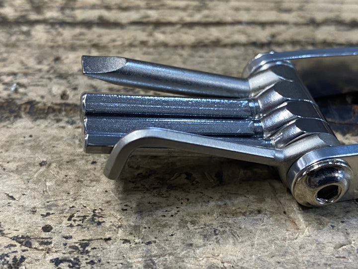 KD044 レザイン LEZYNE V5 携帯工具