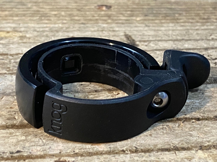 JX077 ノグ knog Oi ベル 黒 Φ31.8 ※加工跡あり、削れ