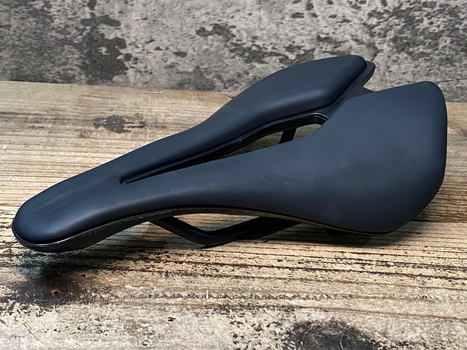 JQ006 モスト MOST LYNX ULTRA サドル 黒 145mm MANGANESEレール