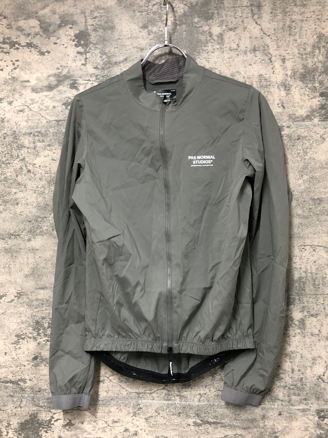 JO914 パスノーマルスタジオ PAS NORMAL STUDIOS Mechanism Stow Away Jacket 長袖 ウィンドブレーカー グレー M
