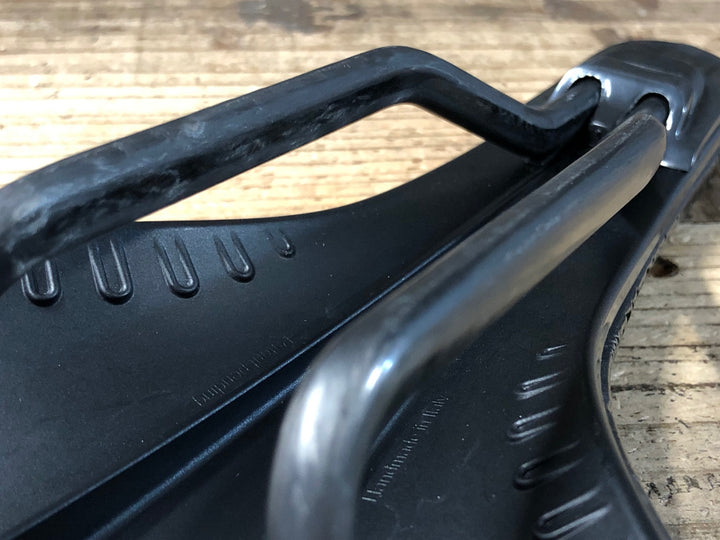 KB504 フィジーク fizik アンタレス ANTARES VERSUS EVO R1 Adaptive サドル カーボンレール 139mm ※後方内部繊維切れ ジャンク