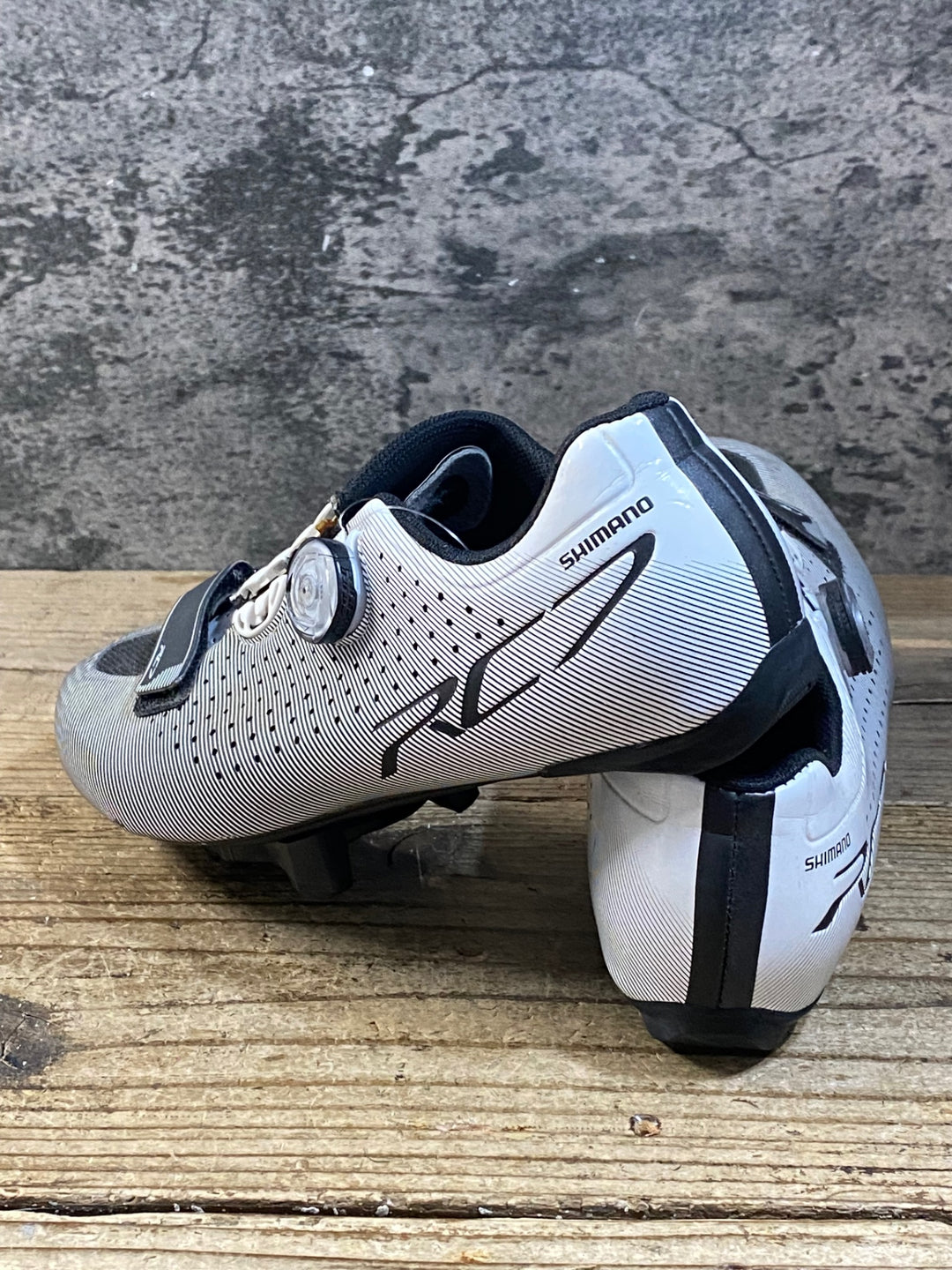 KG024 シマノ SHIMANO RC7 SH-RC700 S WIDE ビンディングシューズ 白 EU41