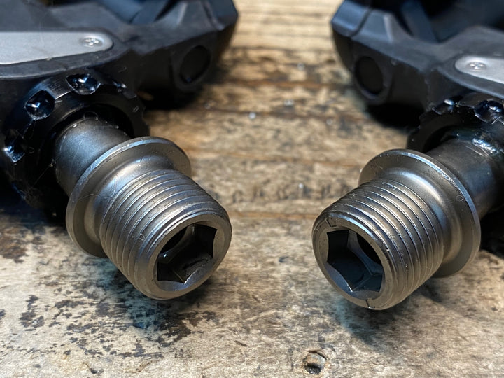 JF242 シマノ SHIMANO 105 PD-R7000 ビンディングペダル SPD-SL