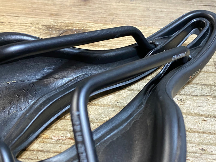KC321 SELLE SMP VT 20C サドル 黒