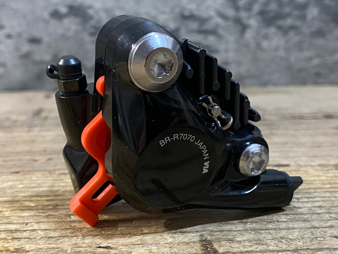 KH535 シマノ SHIMANO 105 BR-R7070 R ディスクブレーキキャリパー リア 油圧