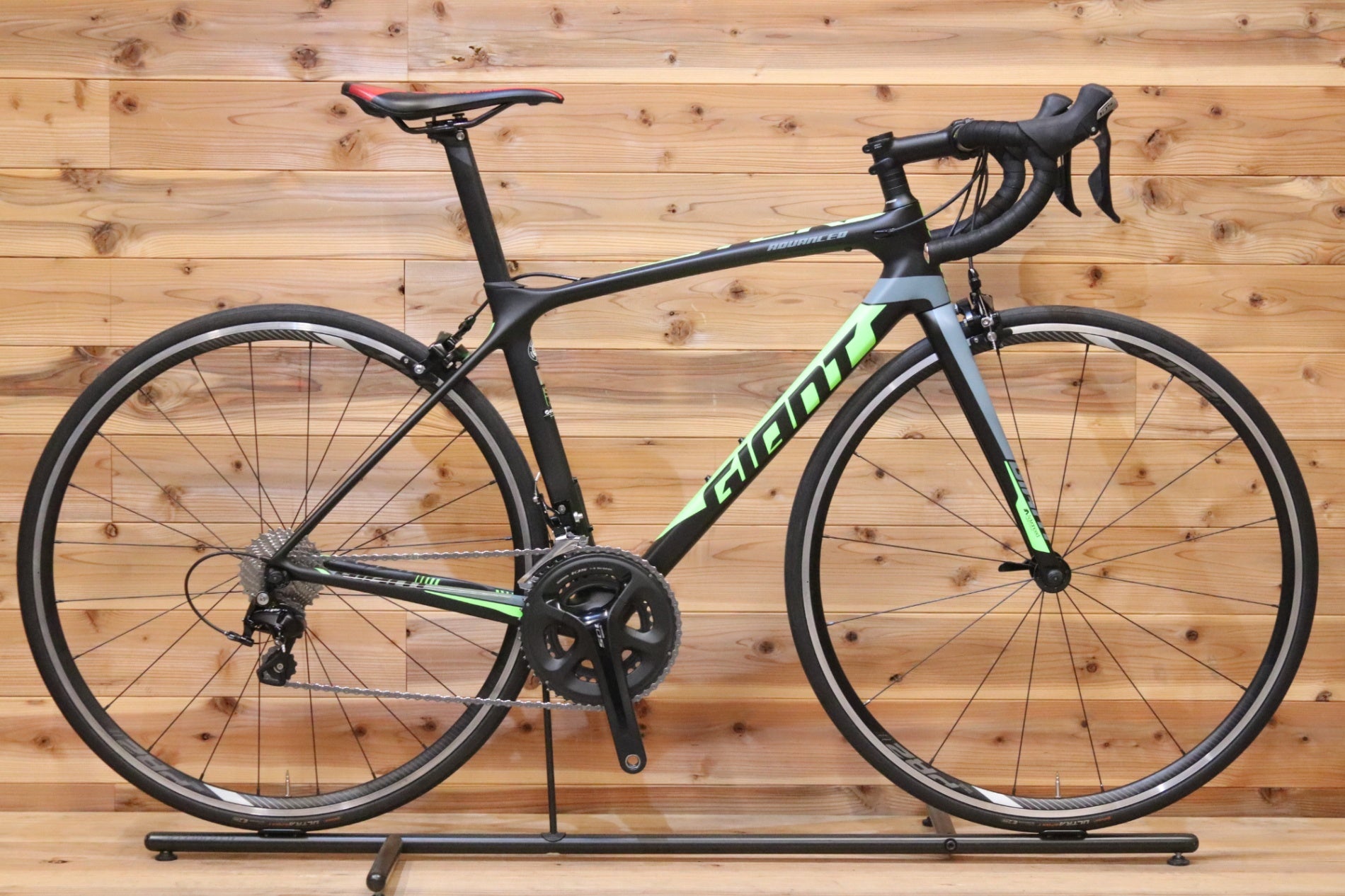 自転車本体 GIANT TCR ADVANCED 2 ジャイアント GIANT TCR ADVANCED 2 2018モデル Sサイズ シマノ 105
