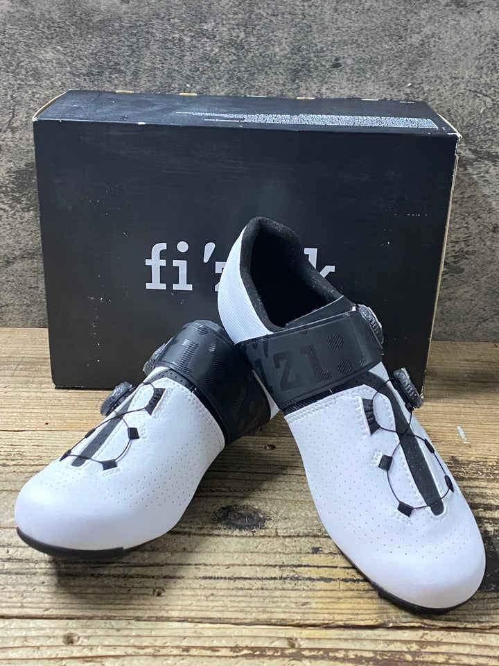 KI040 フィジーク fizik VENTO INFINITO CARBON ビンディングシューズ 3穴 白 EU41 1/2