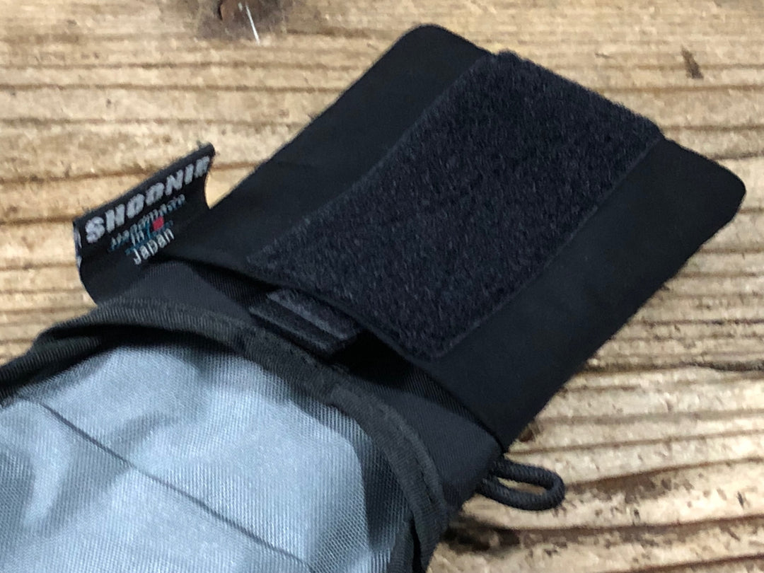 KN819 shoonie スマホポーチ 黒