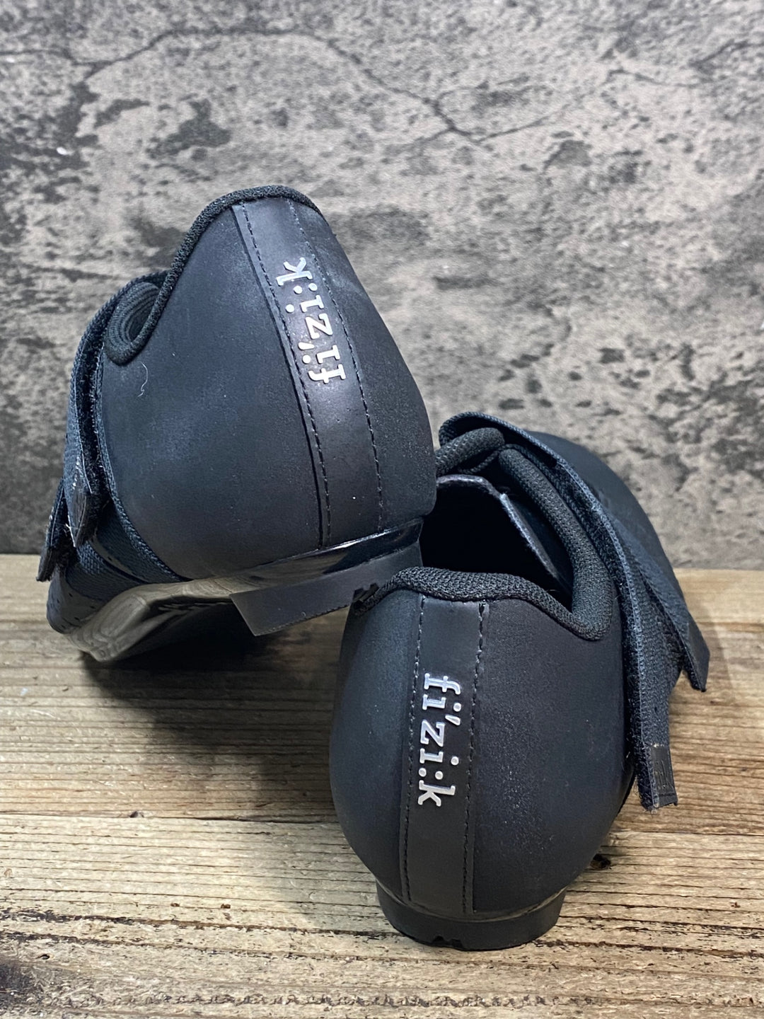 JX855 フィジーク fizik TEMPO POWERSTRAP R5 ビンディングシューズ SPD-SL 黒 EU39 ※未使用