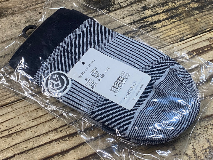 JV952 レリック reric Dagr Water-proof Toe Covers トゥーカバー 白黒