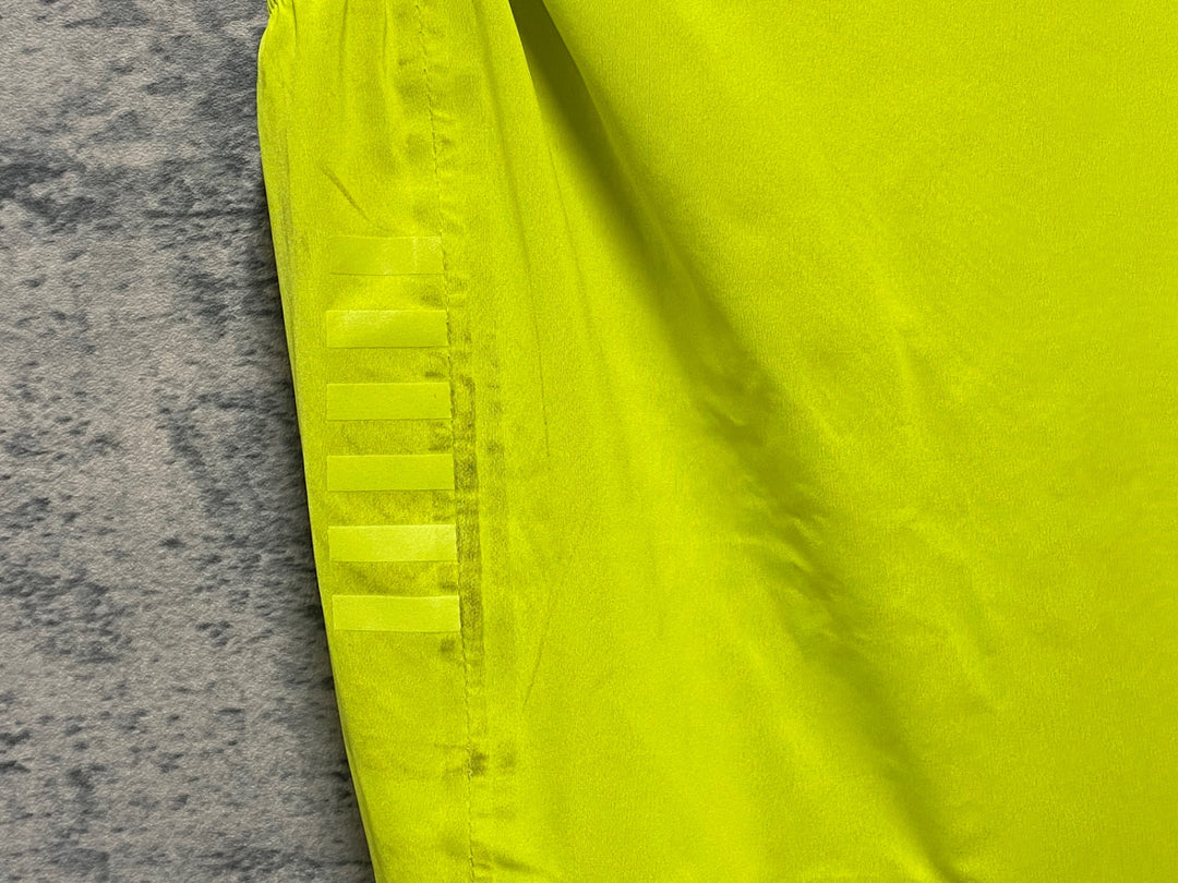 KI221 ラファ Rapha PRO TEAM LW RAIN GILET サイクルベスト ジレ 黄 M