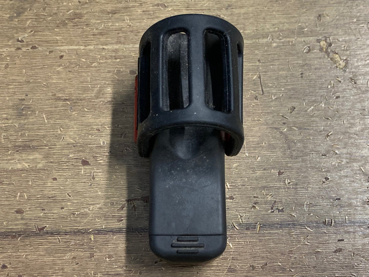 KR421 レザイン LEZYNE STRIP REAR150 テールライト 点灯確認済み