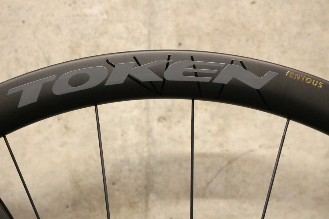 トーケン TOKEN VENTOUS + KONAX PRO カーボン チューブレスレディ シマノ 12S/11S ワイドリム 20C ホイールセット 【福岡店】