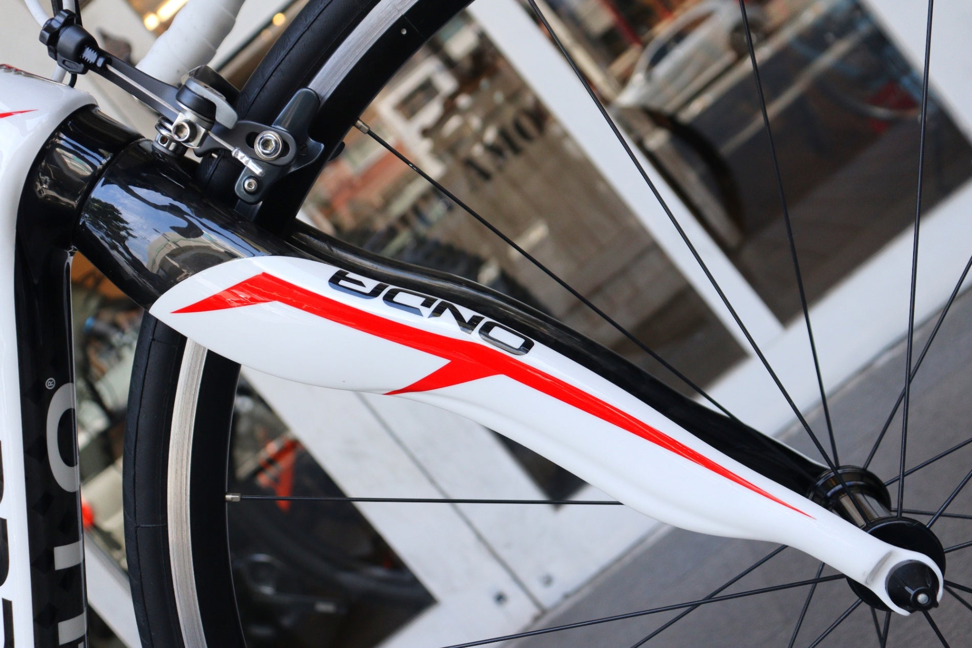 ピナレロ PINARELLO クアトロ FP QUATTRO 2012モデル 465サイズ シマノ