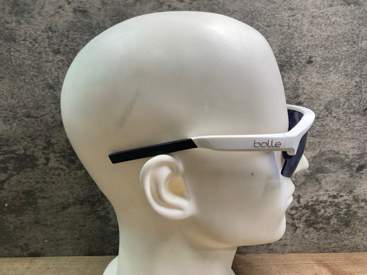 JI129 ボレー bolle LIGHTSHIFTER サングラス アイウェア 白