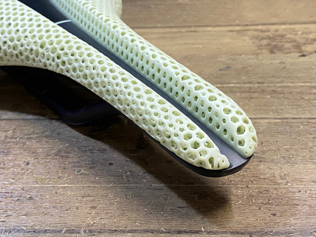KH410 フィジーク fizik ANTARES VERSUS EVO 00 ADAPTIVE サドル カーボンレール 白