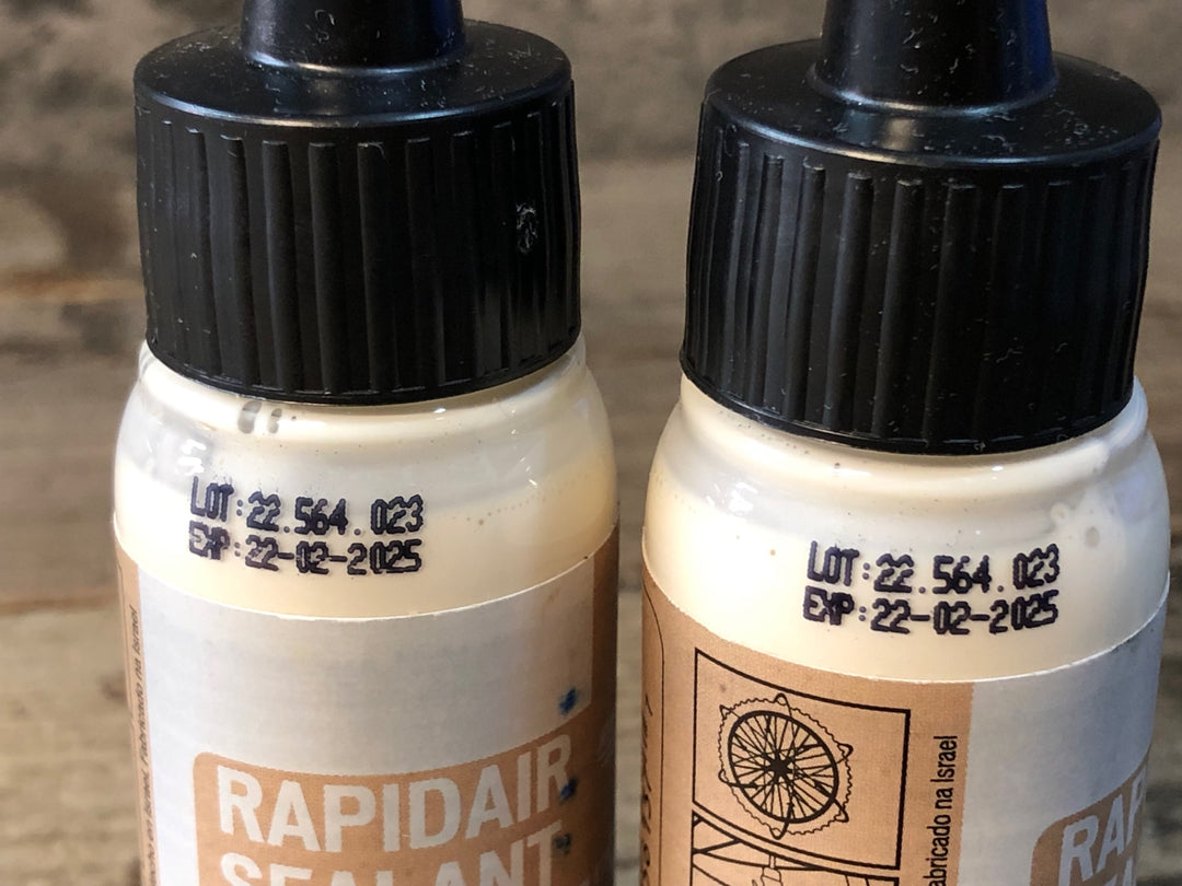 JP000 スペシャライズド SPECIALIZED RAPIDAIR TIRE SEALANT シーラント液 60ml 2本セット 未使用 EXP:22-02-2025