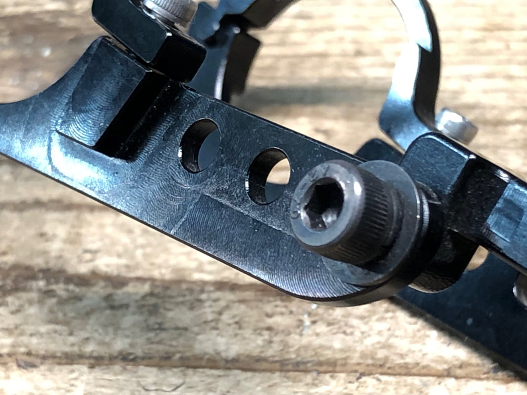 JN527 レックマウント REC-MOUNTS 両持ち サイコンマウント Φ31.8 ガーミン キャットアイ用ライトマウント付き