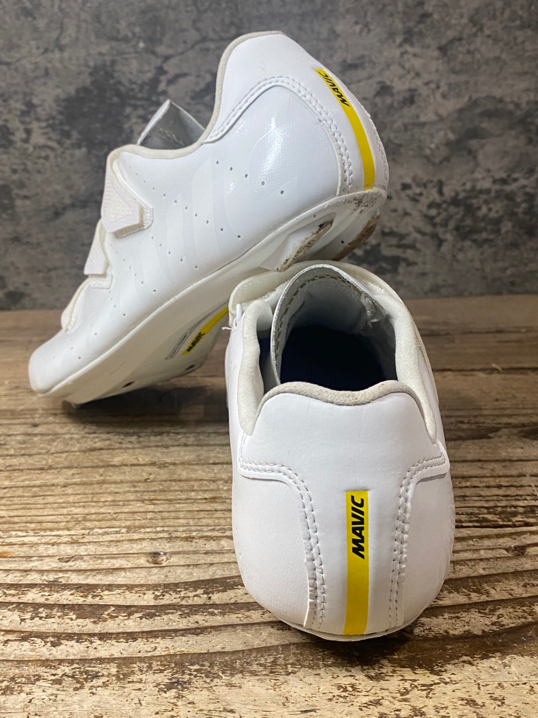 JT901 マヴィック MAVIC COSMIC ビンディングシューズ 白 EU40 SPD-SL ※タバコ臭
