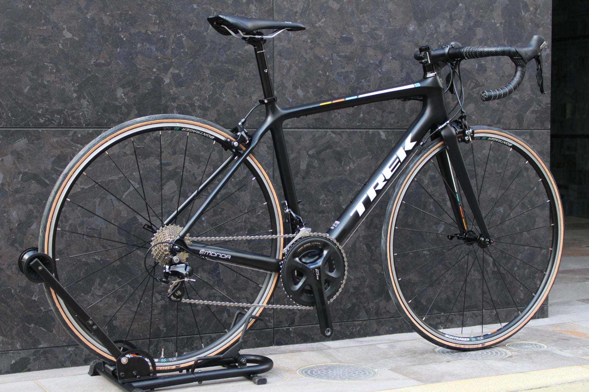 ナ*ツ様 TREK S5 フルカーボンフレーム トレック TREK エモンダ EMONDA S5 2016年モデル 52サイズ シマノ 105