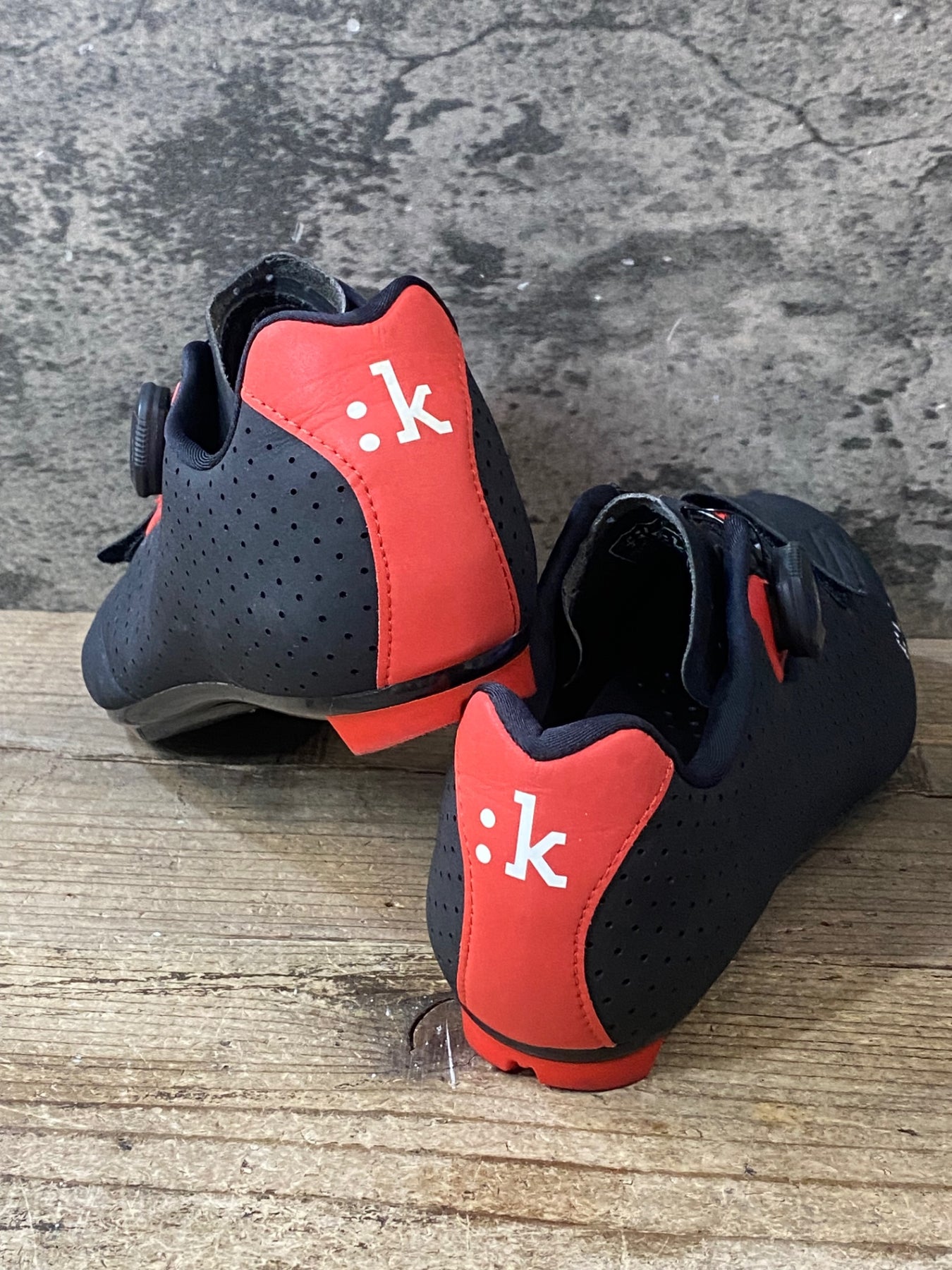 JZ404 フィジーク fizik R5 ビンディングシューズ EU41 SPD-SL 赤
