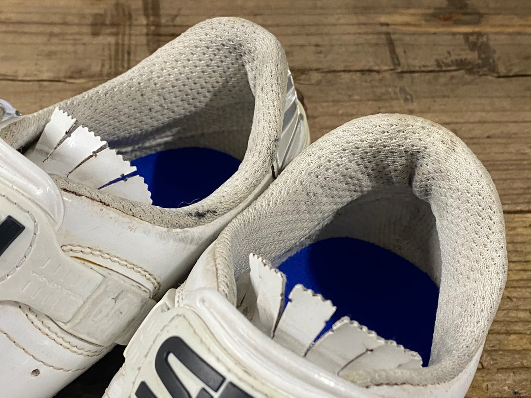 KH566 シディ SIDI WIRE VENT CARBON ビンディングシューズ 3穴 白 EU40 ※かかとソール減り