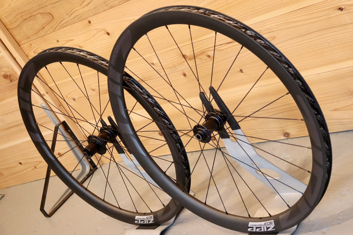 ジップ ZIPP 303 Firecrest DISC フックレス カーボン チューブレスレディ ホイールセット シマノ11/12s 【千葉店】
