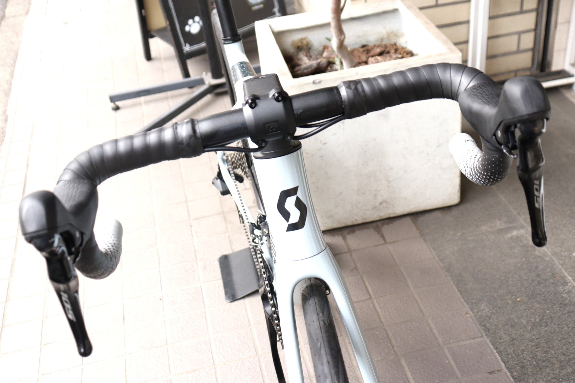 【新品】SCOTT ADDICT 50 サイズS スコット SCOTT アディクト ADDICT 50 2025モデル Sサイズ シマノ 105