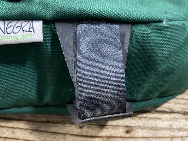 KL745 OVEJA NEGRA フレームバッグ 緑