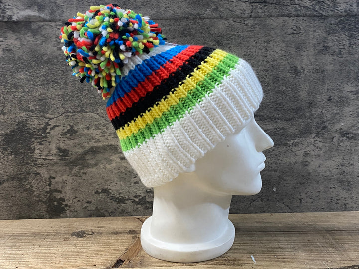 KB365 UCI BIG BOBBLE HATS サイクルキャップ ニット帽 ワンサイズ