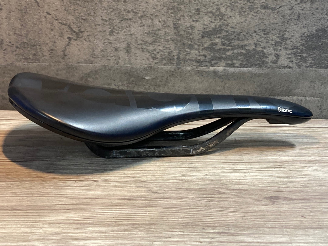 JU867 ファブリック fabric SCOOP SHALLOW PRO TEAM サドル 黒 カーボンレール