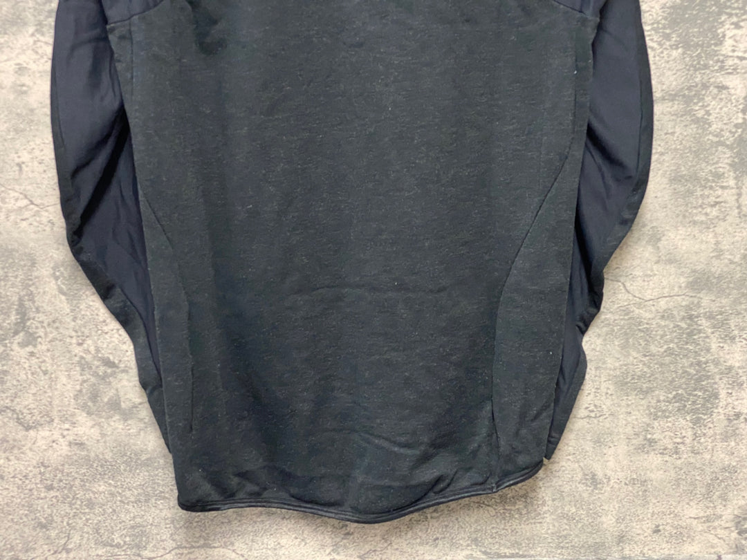 KF504 アソス assos 長袖 ベースレイヤー サイズ不明 ※タグカット