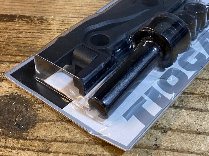 KB047 タイオガ TIOGA Rear End Holder 2 リアエンドガード Φ12 スルーアクスル