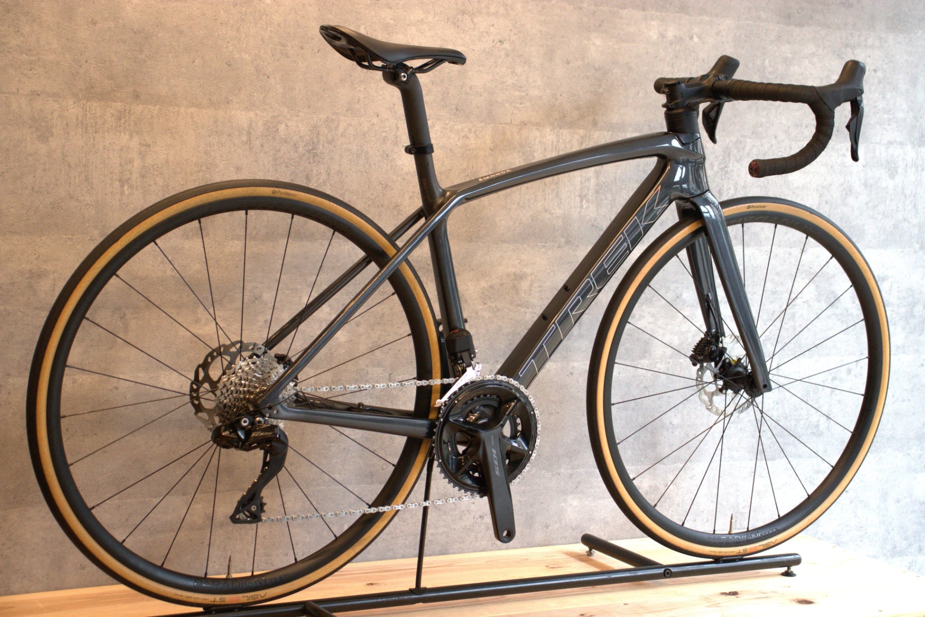 トレック TREK エモンダ EMONDA SL6 DISC 2023モデル 50サイズ シマノ