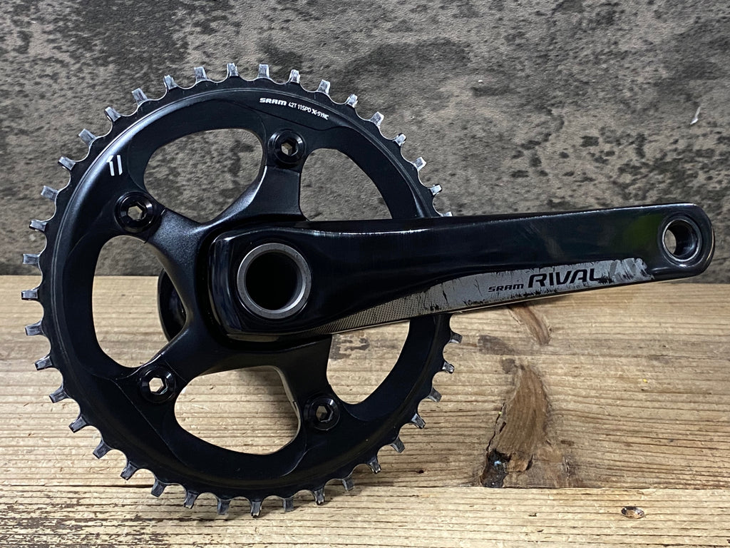 【都内引き取りのみ】FOCUS フレームセット＋ホイール＋クランク JX255 スラム SRAM ライバル RIVAL クランクセット 42T 172.5mm GXP
