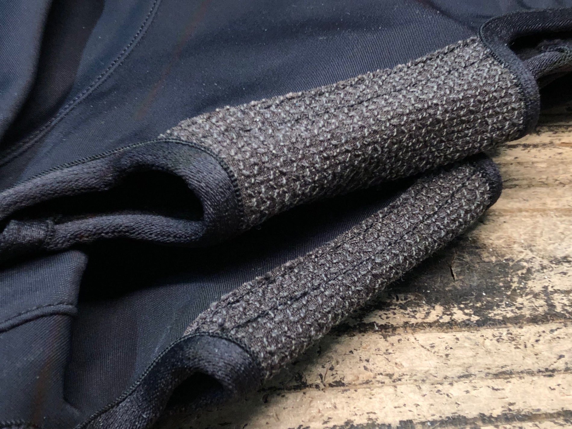 JN719 ラファ Rapha DEEP WINTER OVERSHOES シューズカバー 黒 M 裏