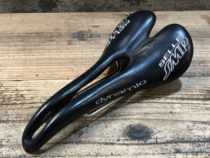 JY760 SELLE SMP dynamic サドル 黒 138mm inox tube