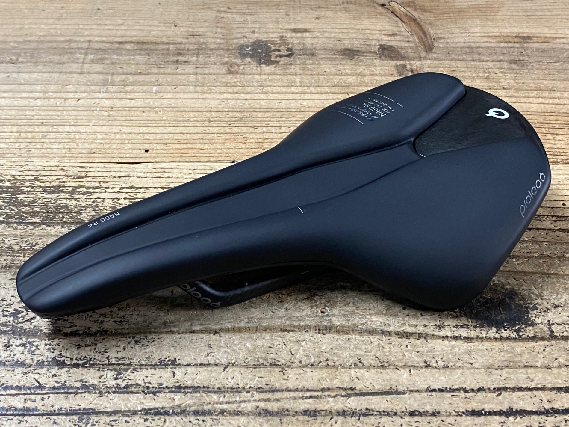 KB024 プロロゴ prologo NAGO R4 サドル 黒 147mm Nack カーボンレール