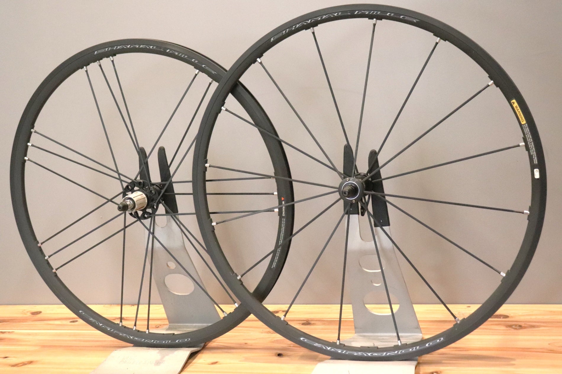 カンパニョーロ　シャマルミレ クリンチャー シマノ11S/12S ワイド17C カンパニョーロ CAMPAGNOLO シャマルミレ SHAMAL MILLE アルミ