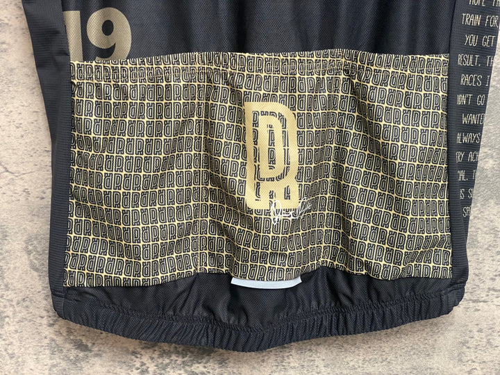 JN356 primoz roglic Cycling Jersey Tokyo Gold 半袖 サイクルジャージ 総柄 M