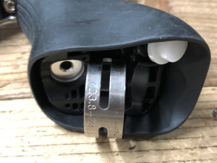 KF039 シマノ SHIMANO アルテグラ ULTEGRA ST-R8070 STIレバー 右のみ 2x11S Di2 油圧 動作確認済