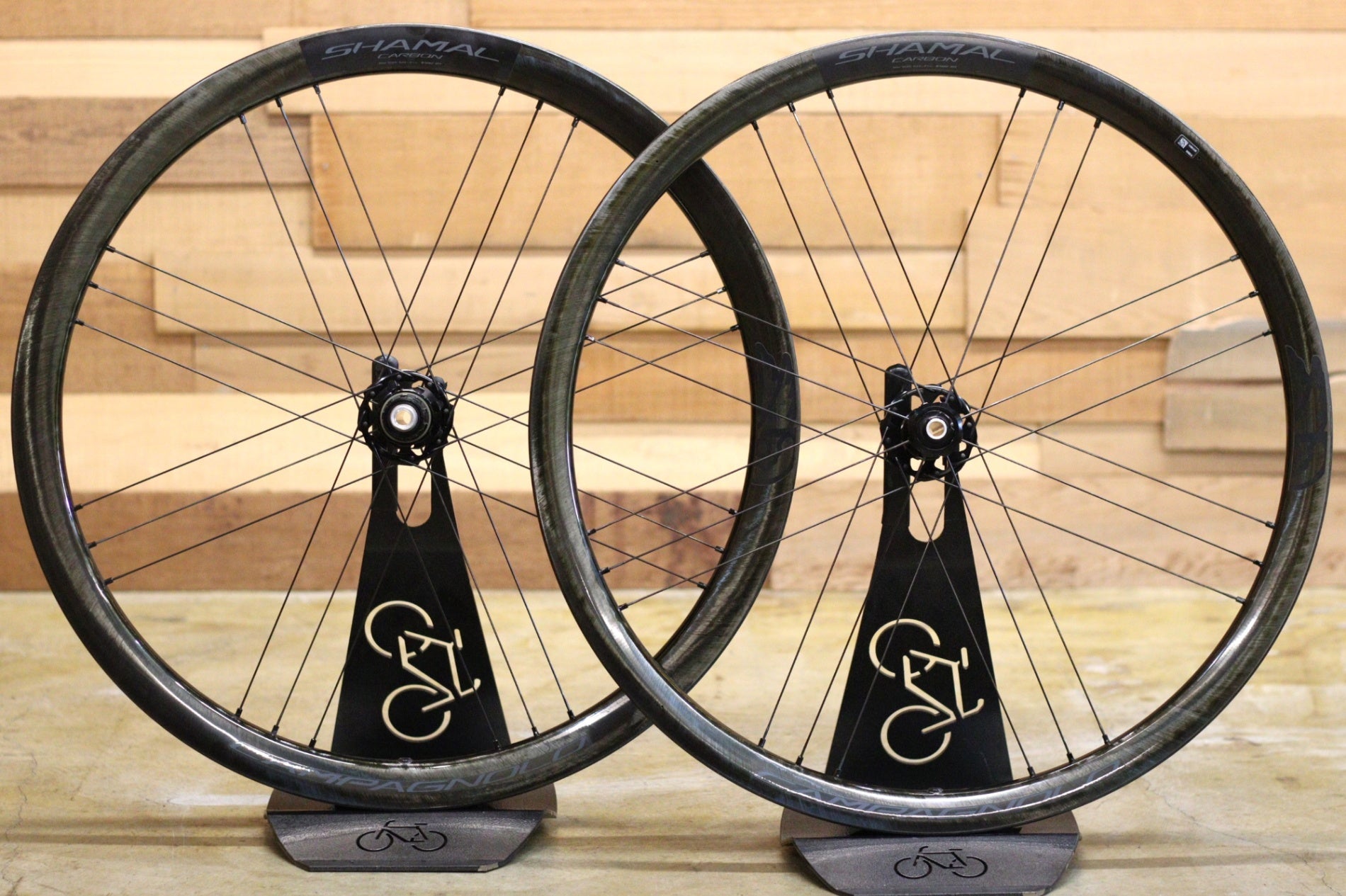 カンパニョーロ CAMPAGNOLO シャマル カーボン SHAMAL CARBON DB